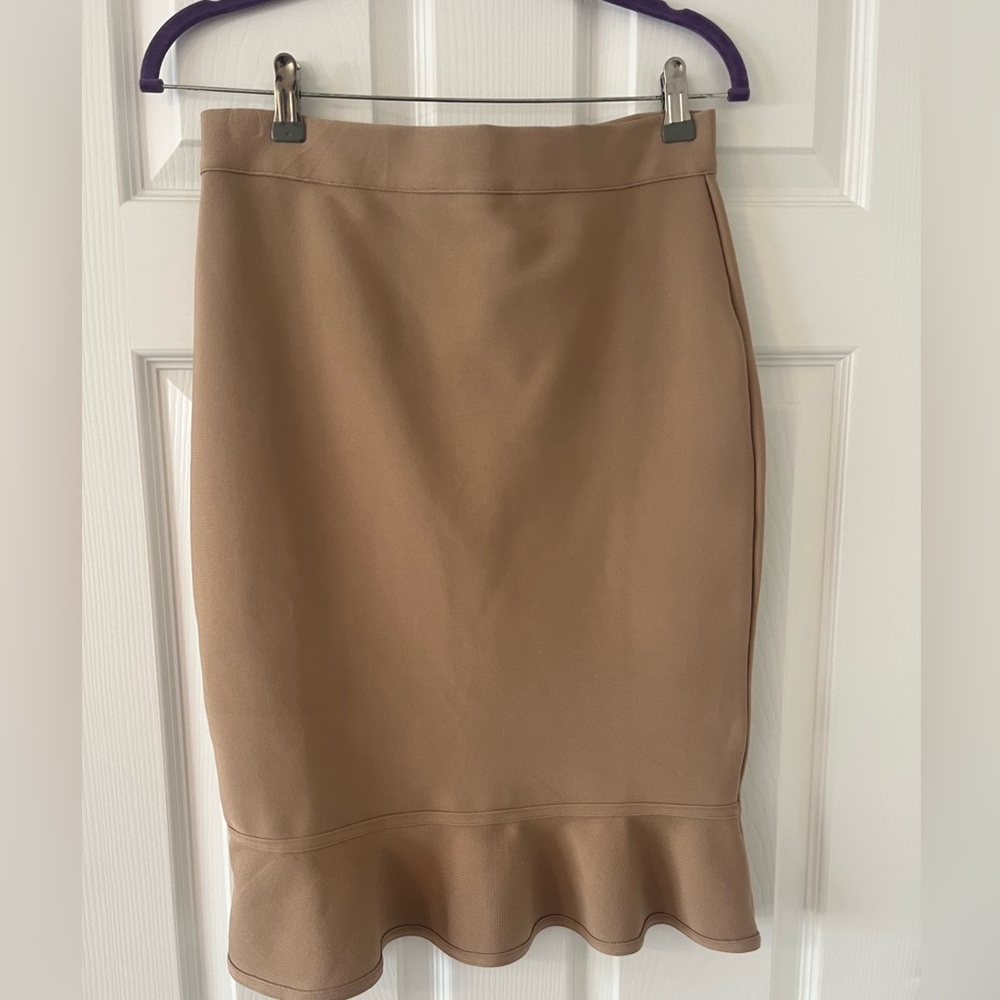 Like New Fashion Nova Skirt!!